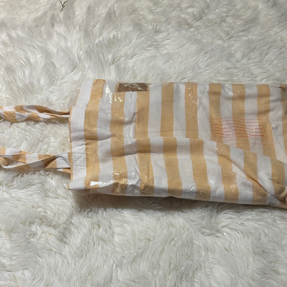 40"X72" Striped Yellow and White Stripe Beach Towel w/Tote Bag